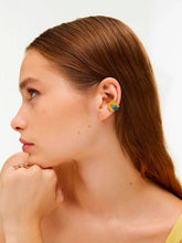 Begüm Khan Nazar gold earcuff