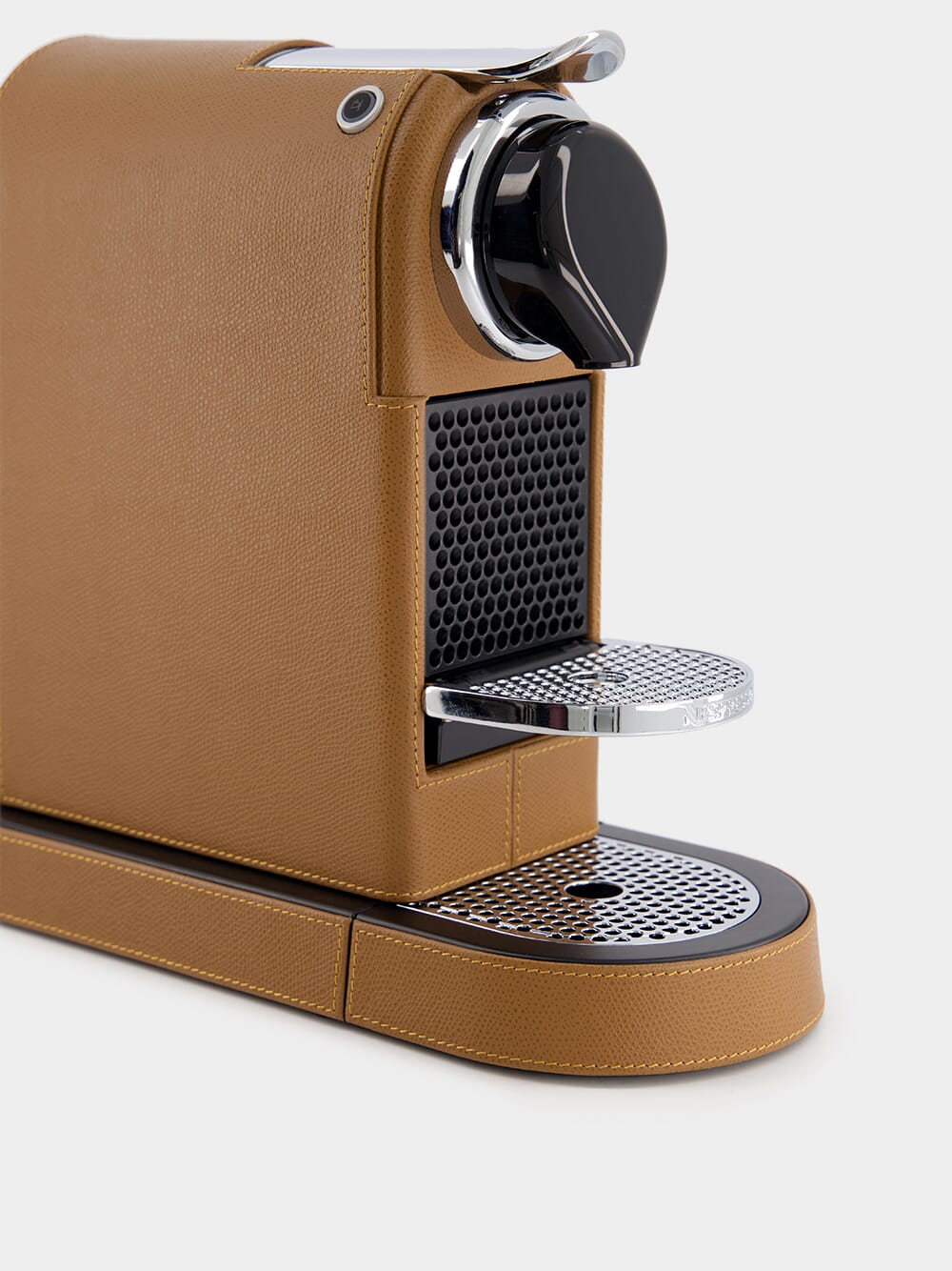 GiobagnaraBrown Leather Espresso Machine 220V at Fashion Clinic