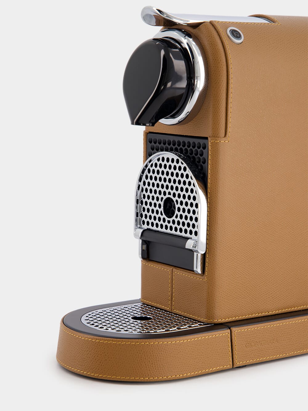 GiobagnaraBrown Leather Espresso Machine 220V at Fashion Clinic