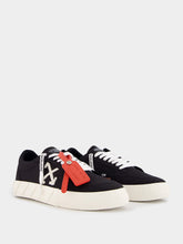 Off-White Low Vulcanized Black Sneakers